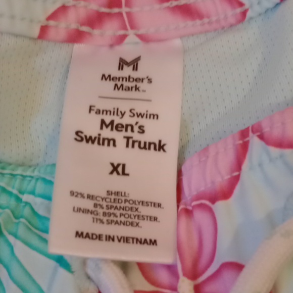 Tropical Floral Men's Swim Board Shorts - Picture 2 of 8